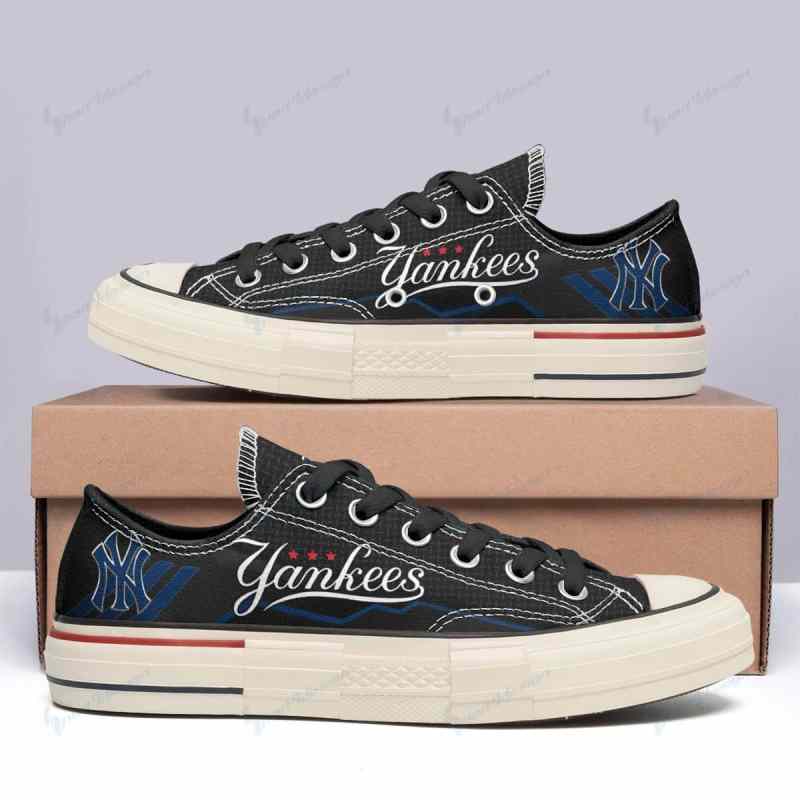 New York Yankees Shoes Side View