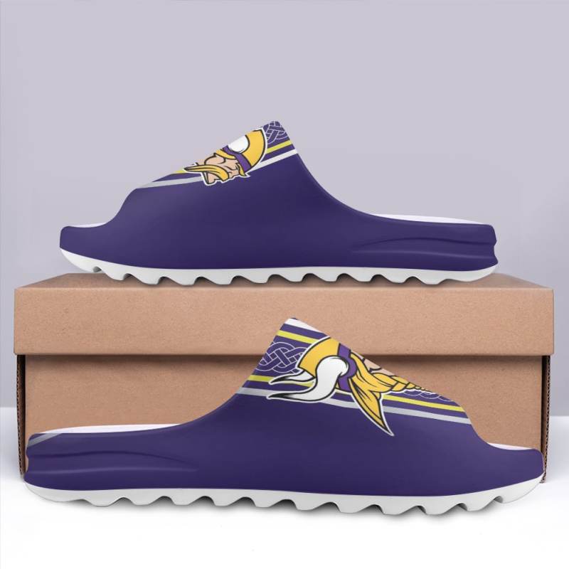 Minnesota Vikings Yeezy Slippers Side