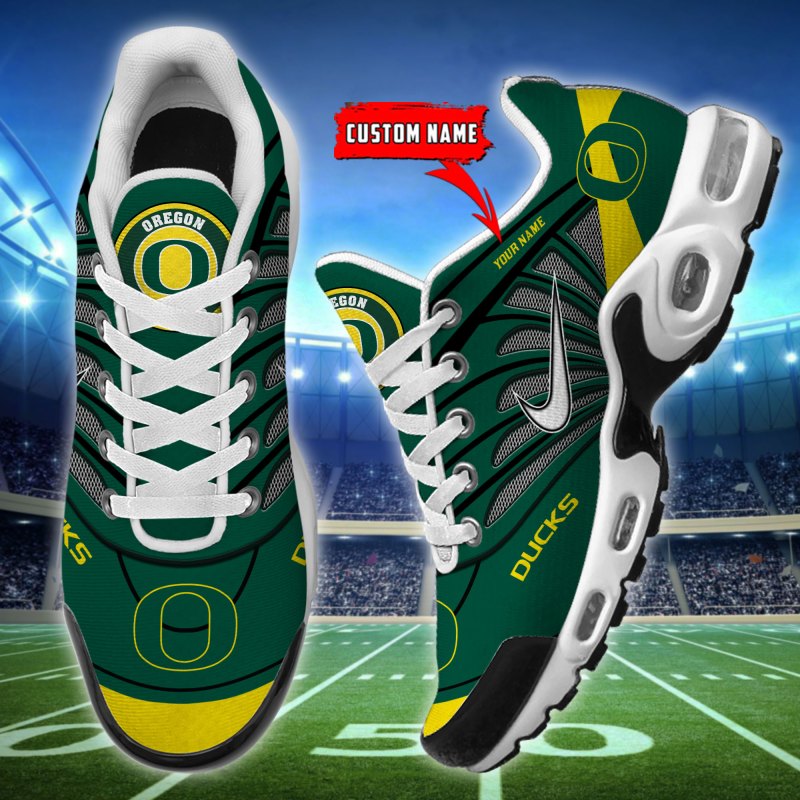 Oregon Ducks Sneakers Image 2