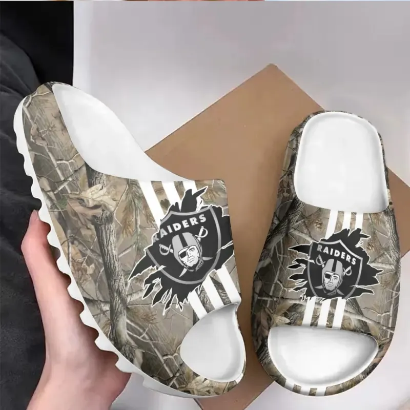 Las Vegas Raiders Yeezy Slippers Image 3