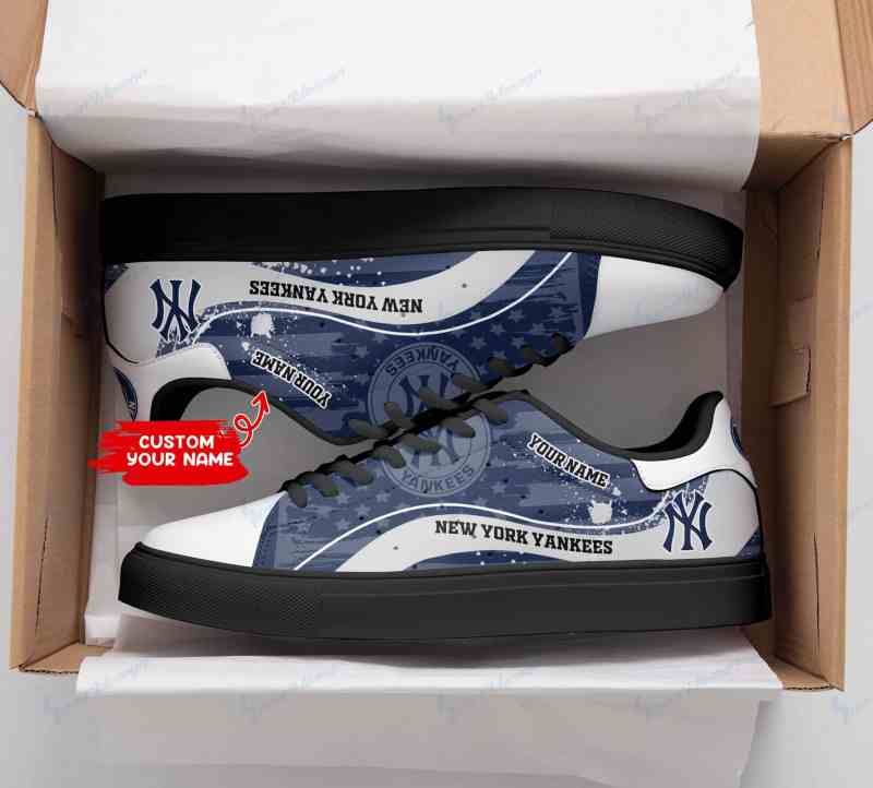 New York Yankees Custom Sneakers - Detail