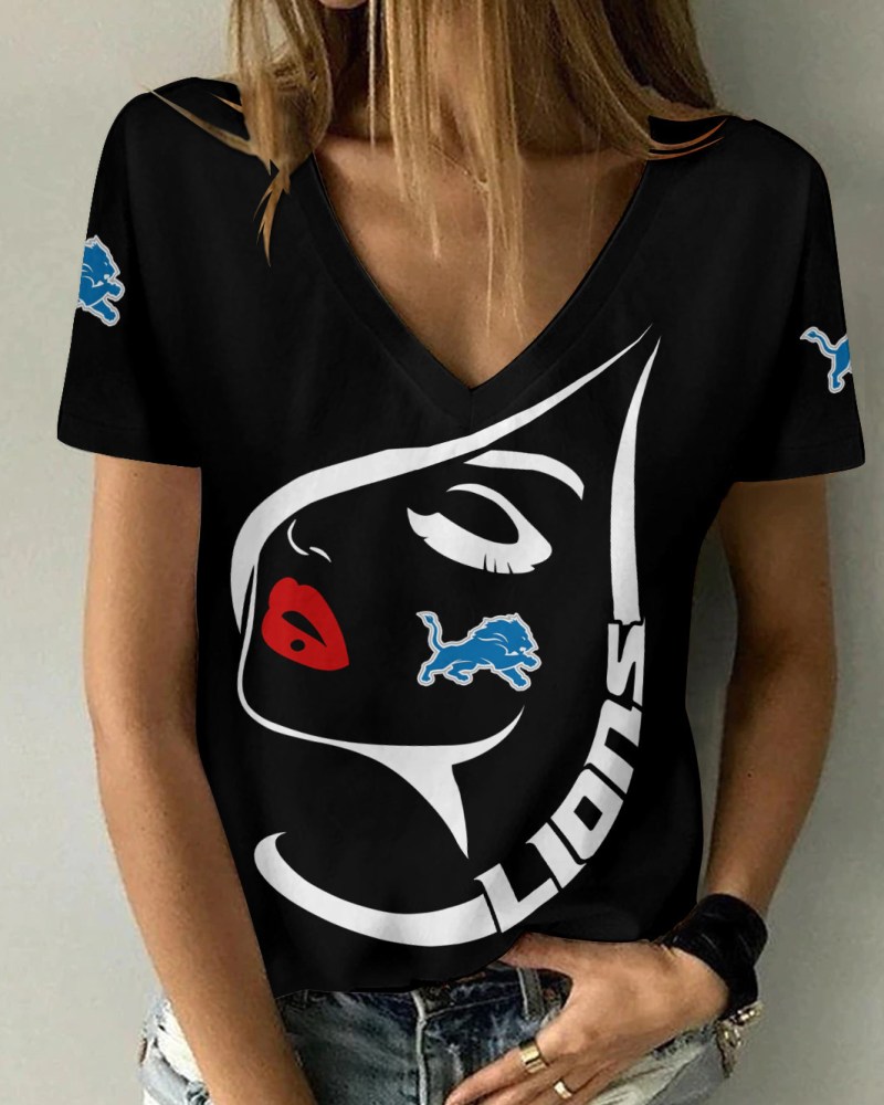 Stylish V-Neck Detroit Lions T-Shirt
