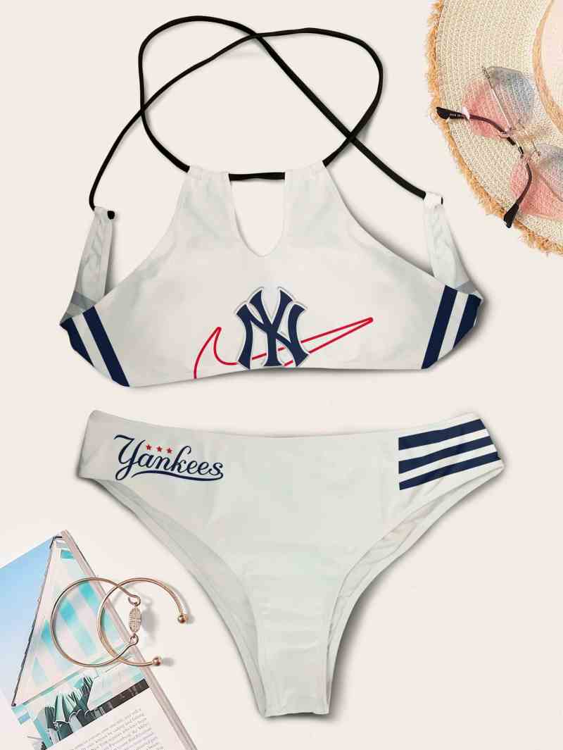 Chic keyhole design swimsuit