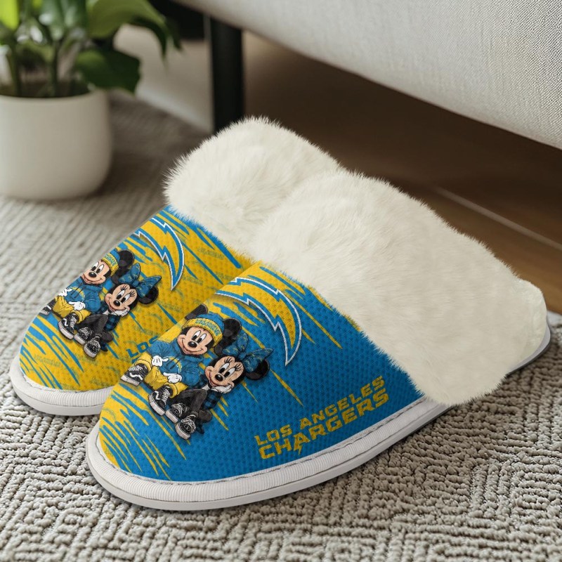 Los Angeles Chargers Fuzzy Slippers