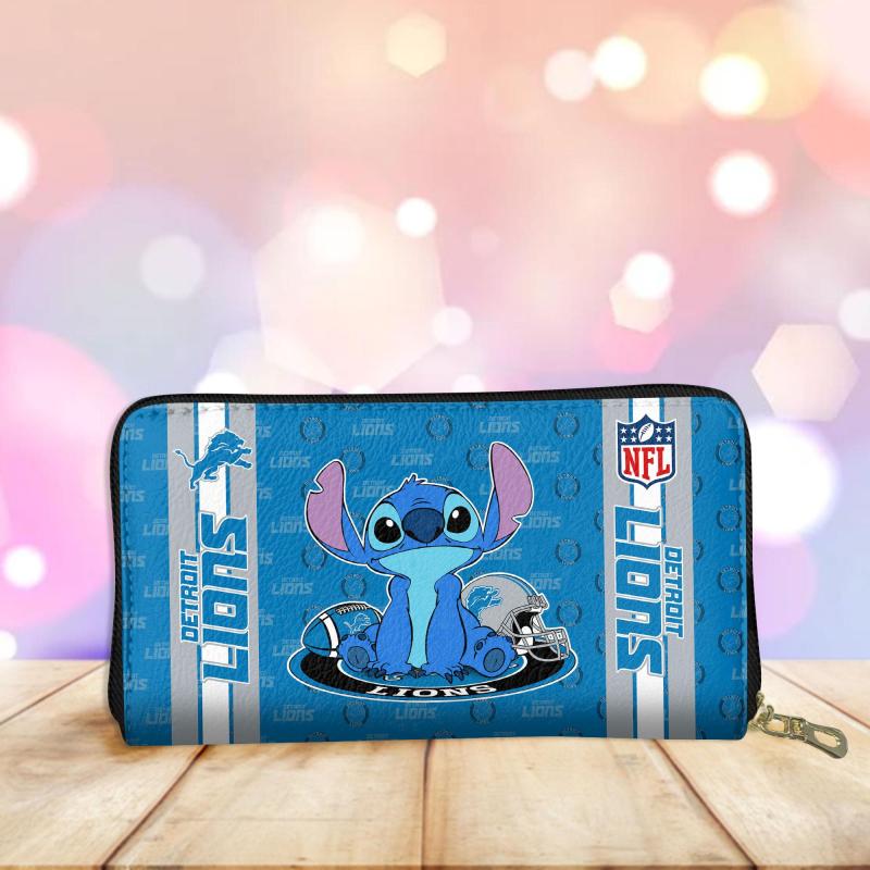 Detroit Lions Wallet Mockup 4