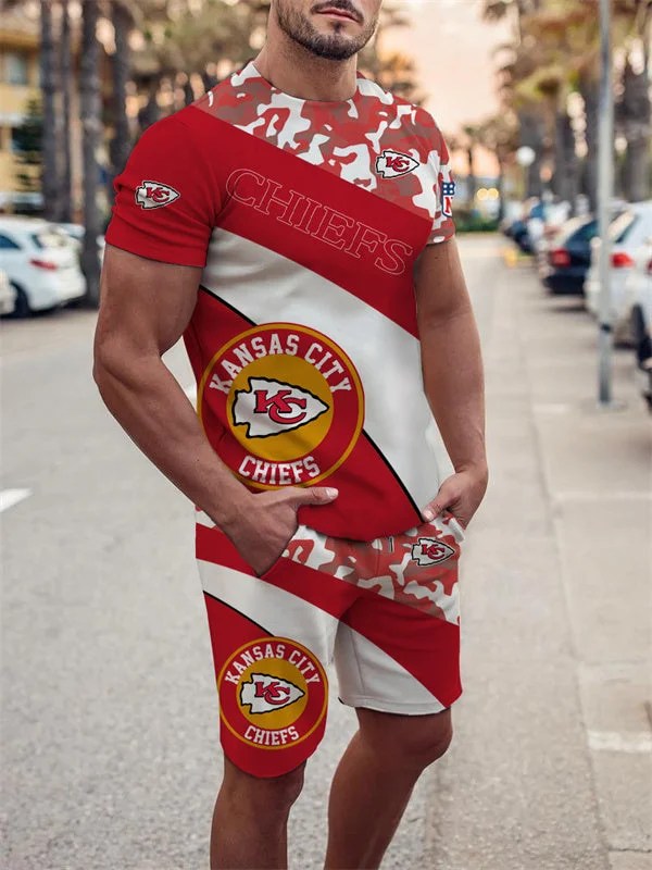 Kansas City Chiefs T-shirt and Shorts
