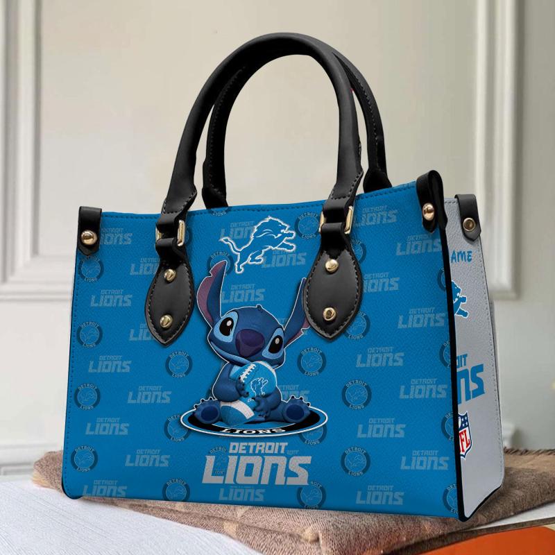 Detroit Lions Personalized Hand Bag in Use