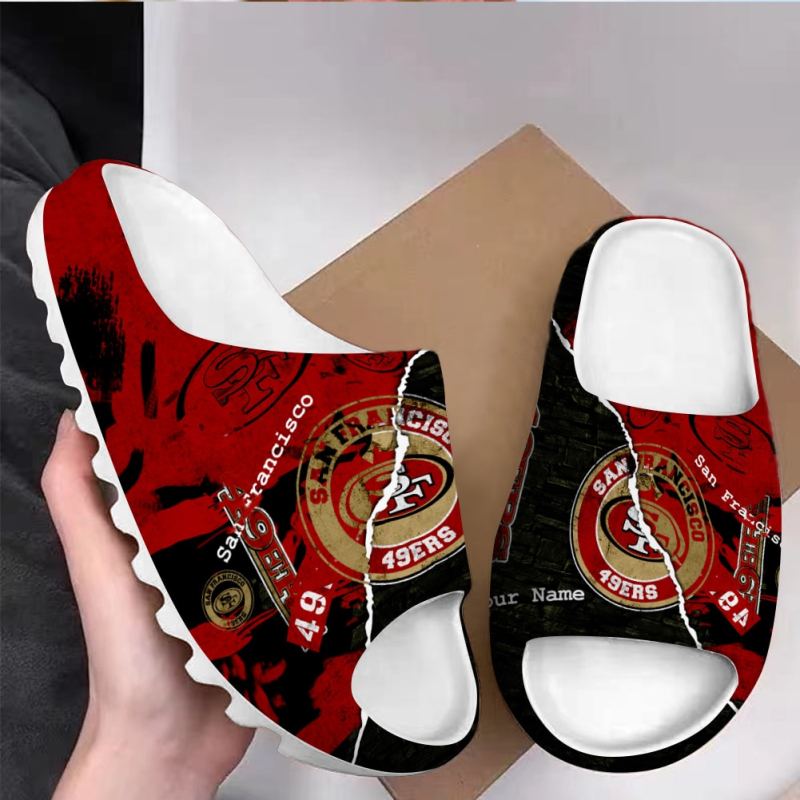 San Francisco 49ers Personalized Yeezy Slippers Image 2