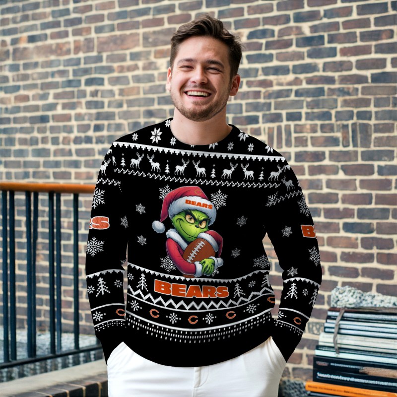 Chicago Bears Ugly Christmas Sweater Outdoor View 2