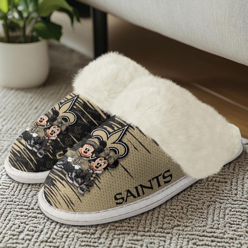 New Orleans Saints Fuzzy Slippers
