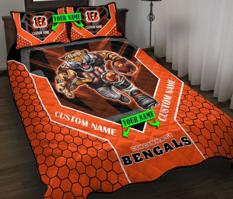 Cincinnati Bengals Personalized Quilt Set