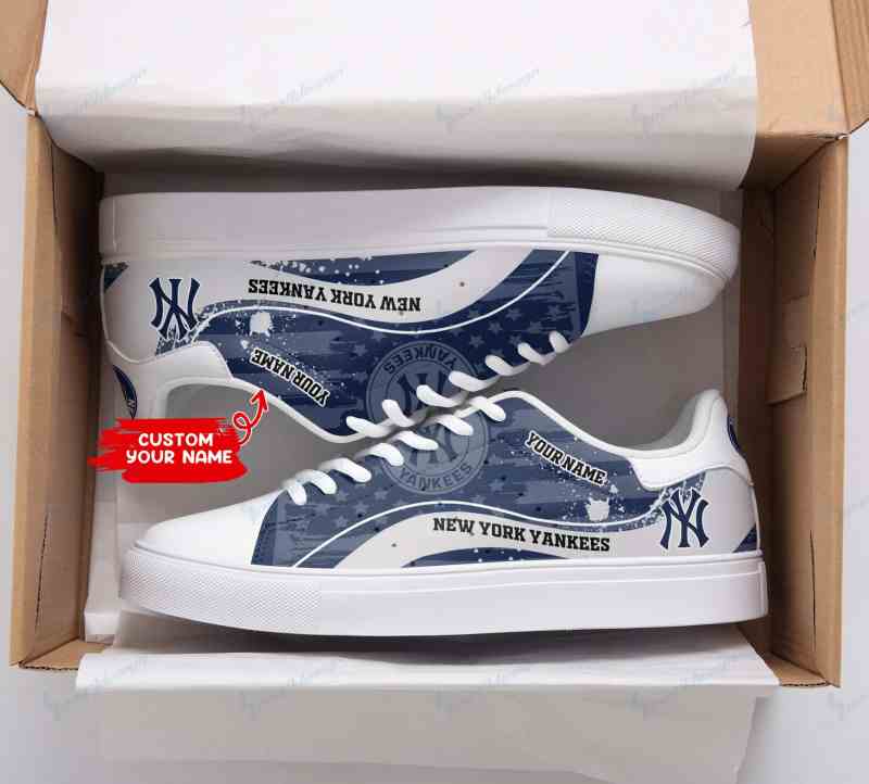 New York Yankees Custom Sneakers - Side View