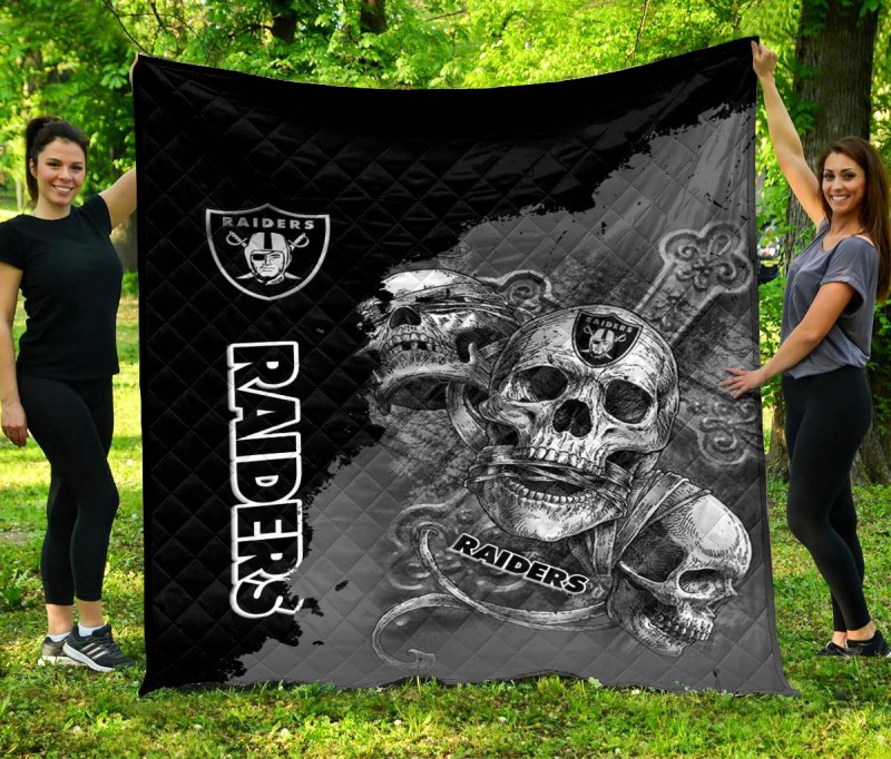 Las Vegas Raiders Premium Quilt