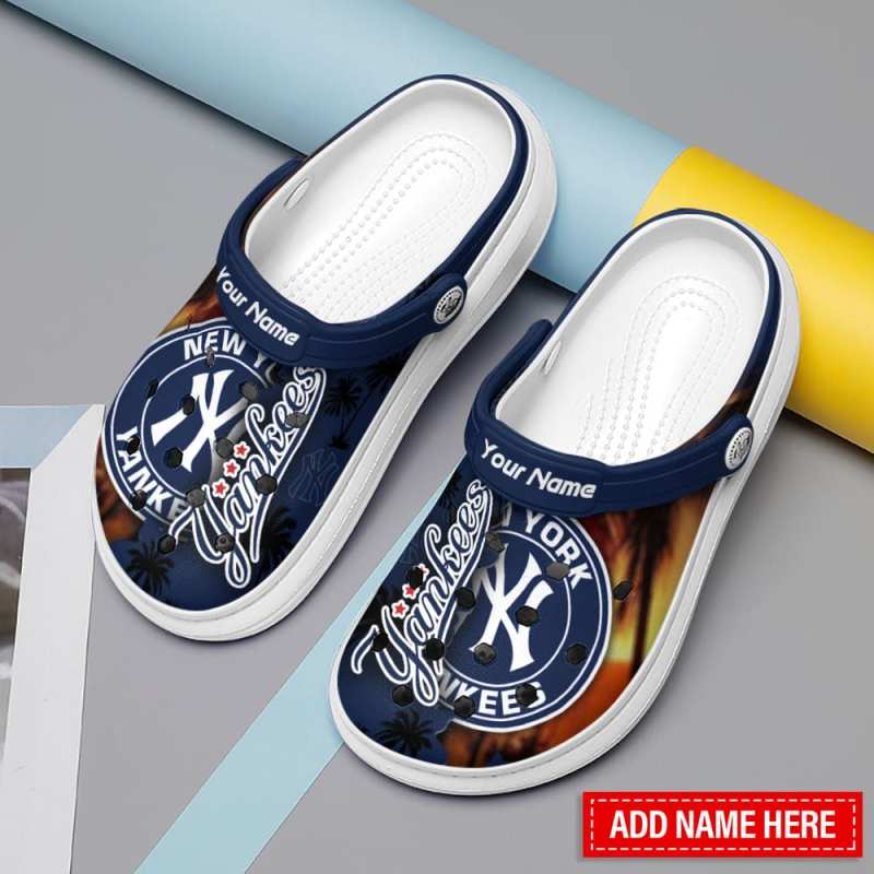 New York Yankees Personalized Limited Clog