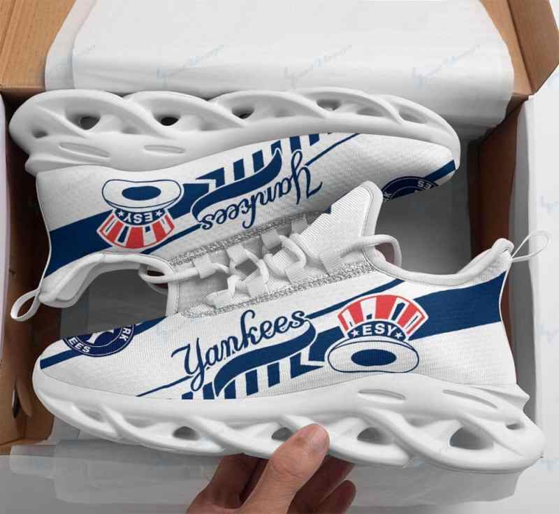 New York Yankees Yezy Running Sneakers Front View