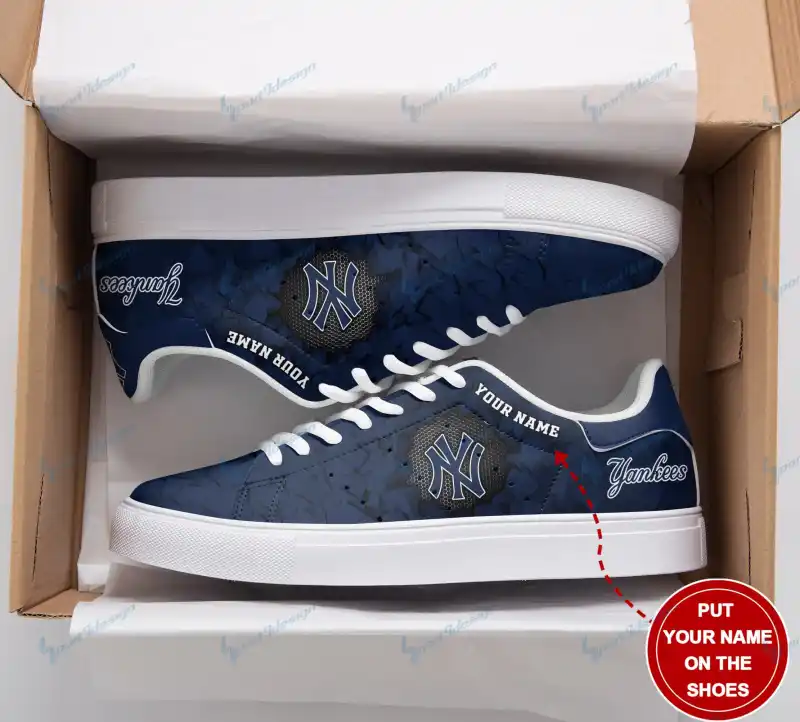 New York Yankees Personalized Sneakers