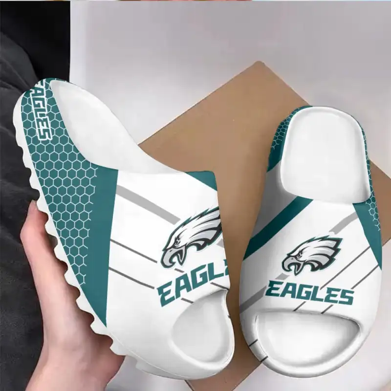 Philadelphia Eagles Yeezy Slippers Image 3