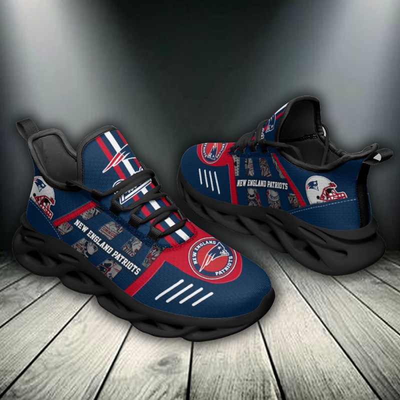 Stylish Design of New England Patriots Yezy Running Sneakers