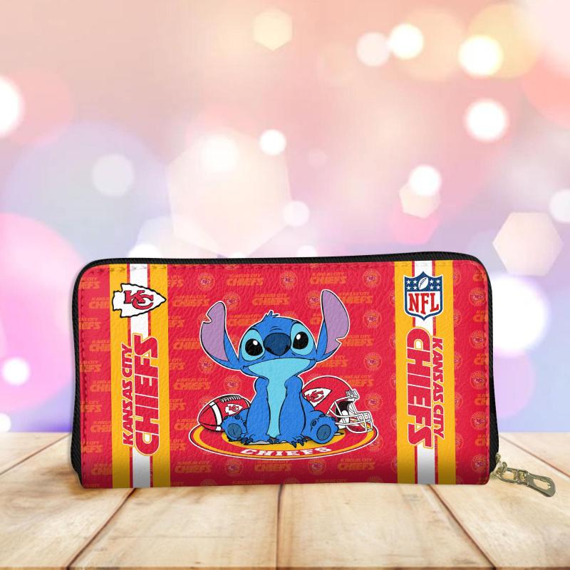 Kansas City Chiefs Wallet Mockup 5