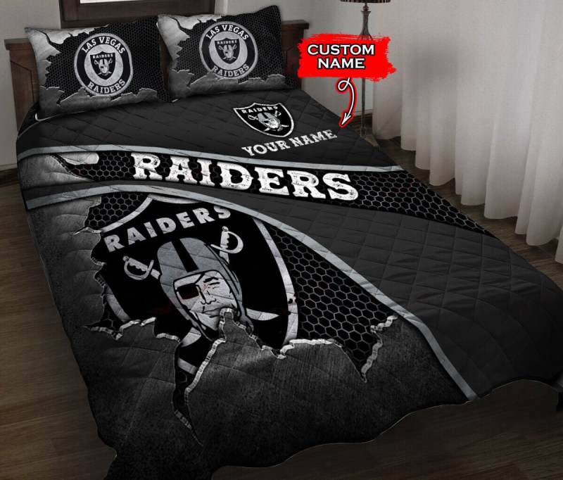 Las Vegas Raiders Personalized Quilt Set