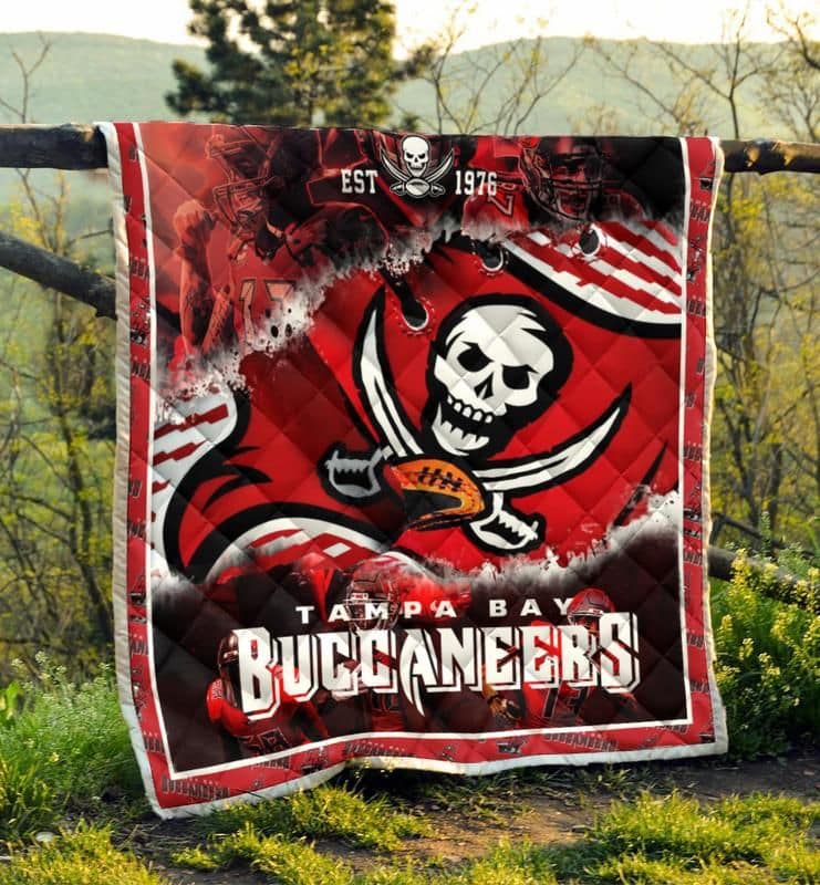 Tampa Bay Buccaneers Premium Quilt Image 2