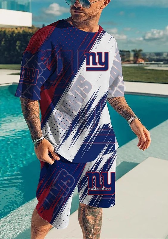 New York Giants T-Shirt and Shorts