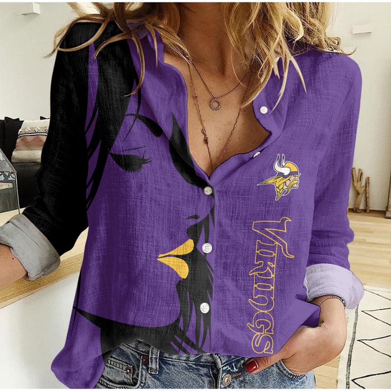 Minnesota Vikings Woman Shirt Front