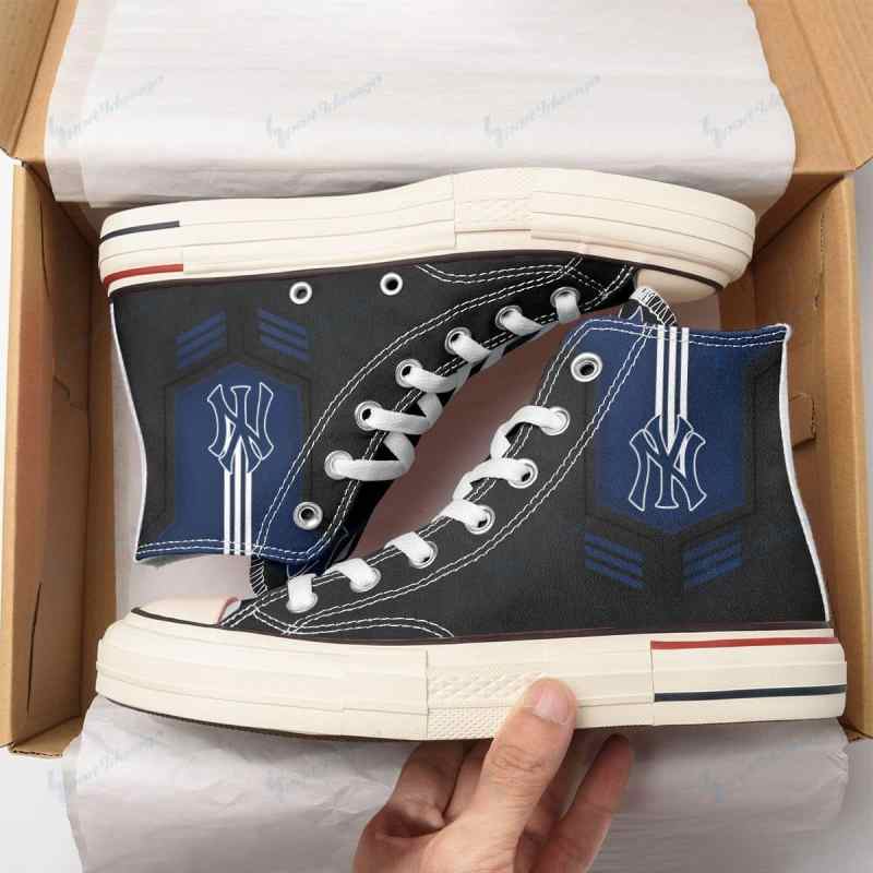 New York Yankees High Top Canvas Shoes 1