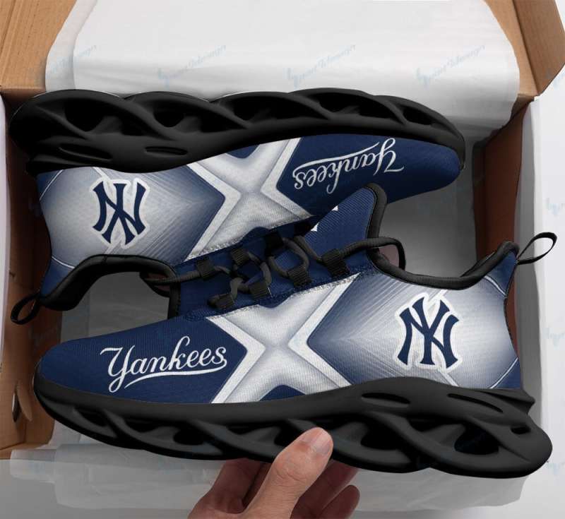 New York Yankees Yezy Running Sneakers BB715