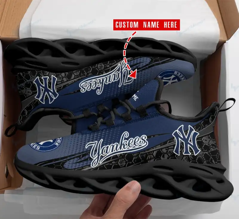New York Yankees Yezy Sneakers Image 1