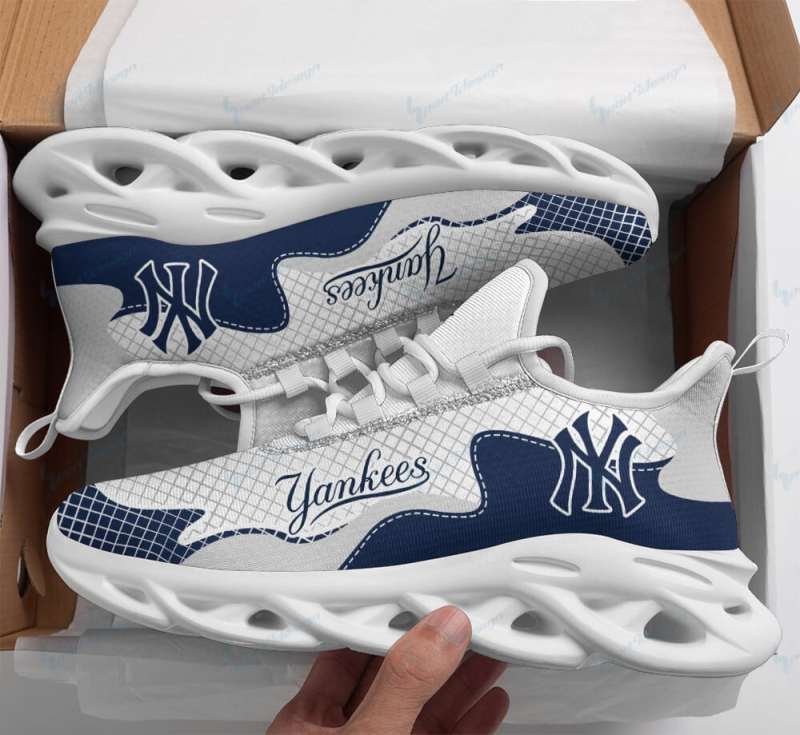 New York Yankees Yeezy Running Sneakers 4
