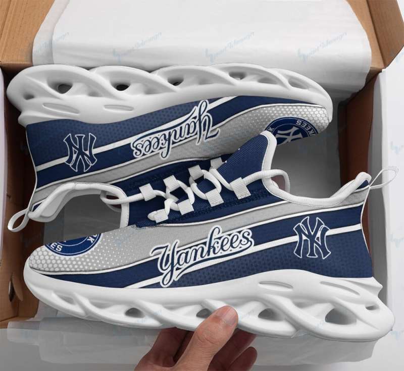 New York Yankees Yezy Running Sneakers