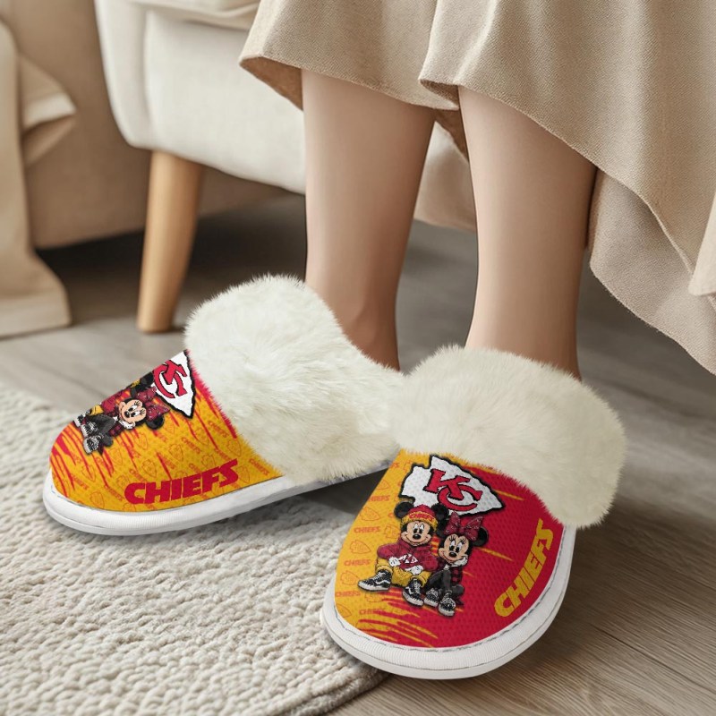 Kansas City Chiefs Fuzzy Slippers