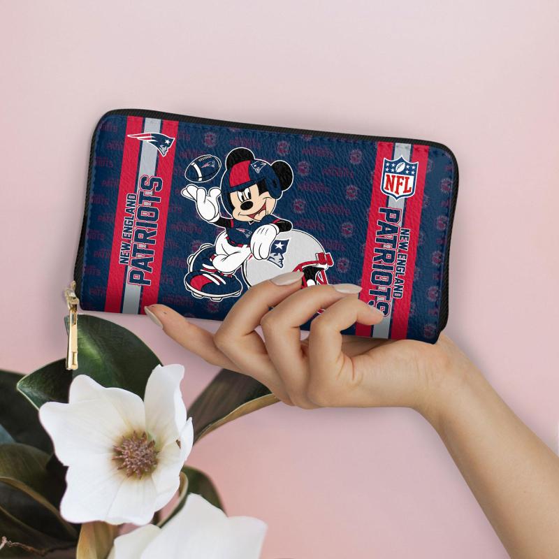 New England Patriots Wallet Mockup 1
