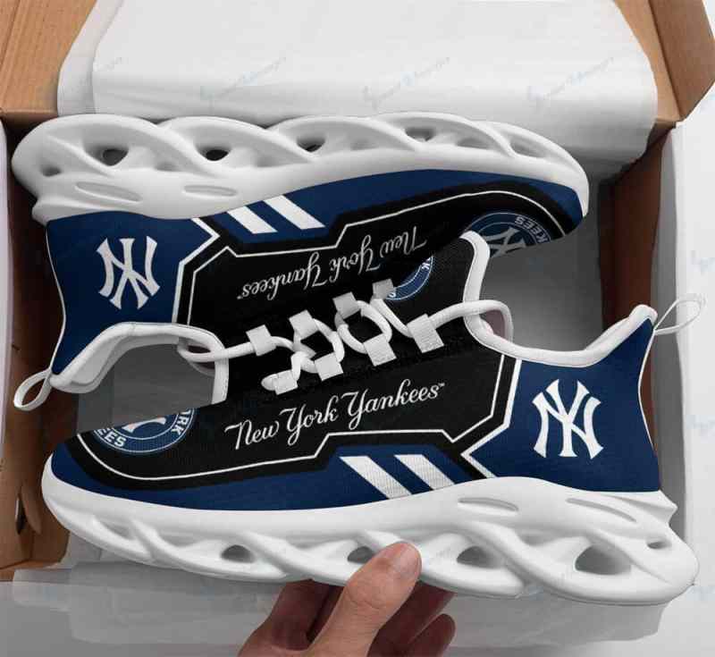 New York Yankees Yezy Running Sneakers