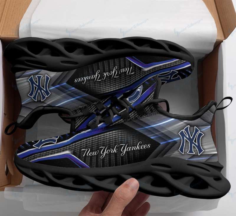 New York Yankees Yezy Running Sneakers Close Up