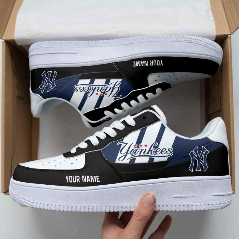New York Yankees Personalized Sneakers