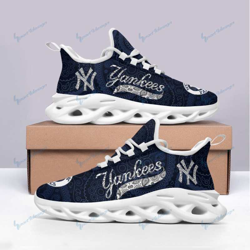 New York Yankees Yezy Running Sneakers