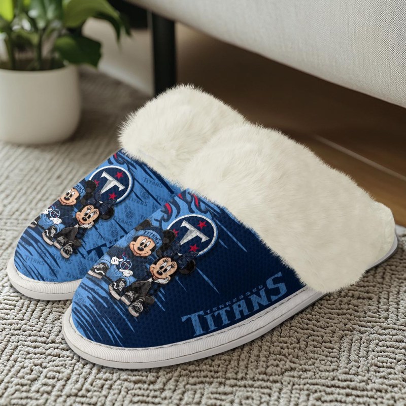 Tennessee Titans Fuzzy Slippers