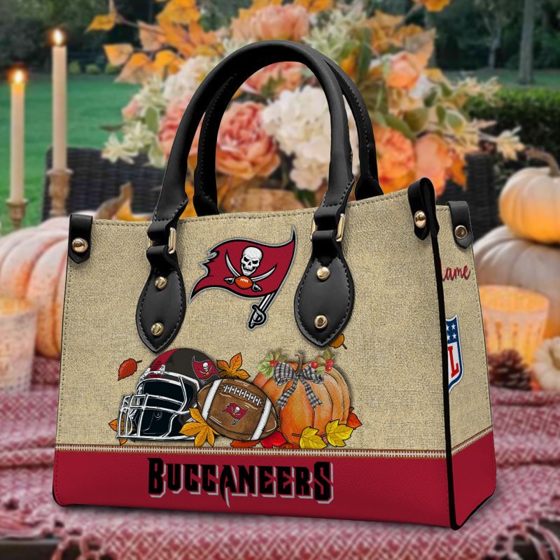 Personalized Tampa Bay Buccaneers Hand Bag