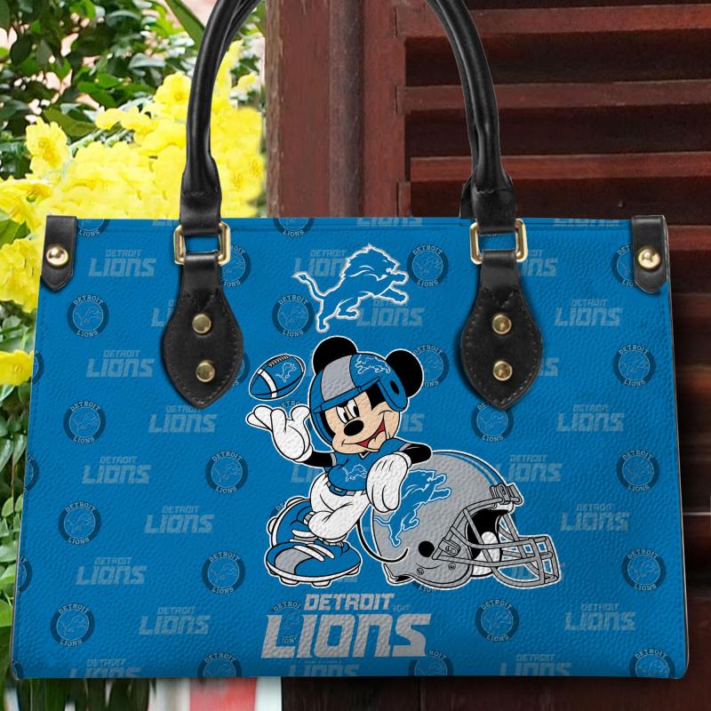 Detroit Lions Personalized Leather Hand Bag Mockup 3