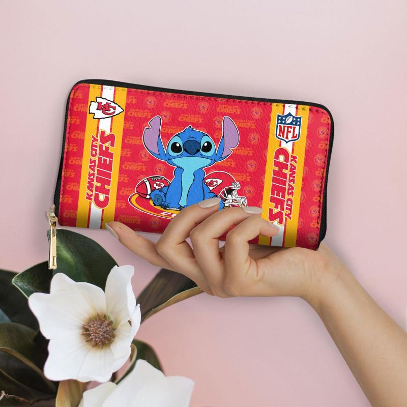 Kansas City Chiefs Wallet Mockup 1