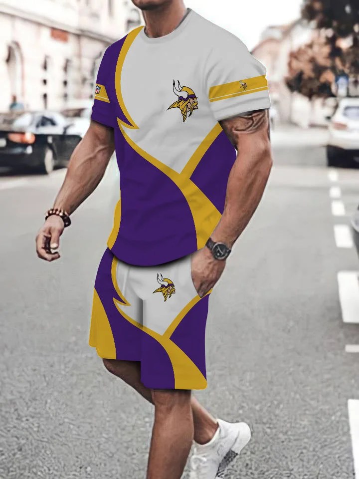 Minnesota Vikings T-shirt and Shorts