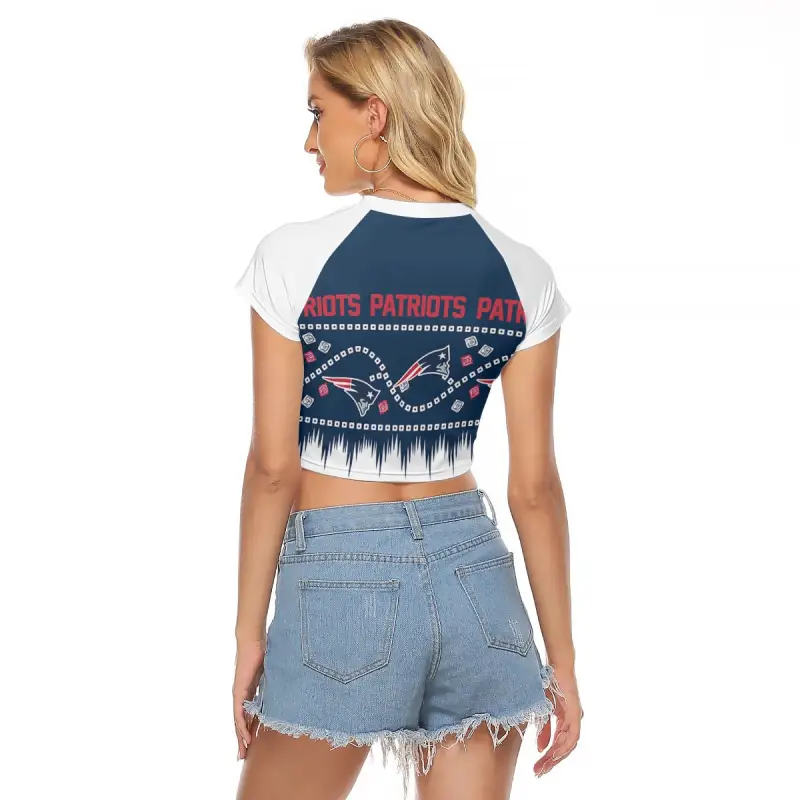 New England Patriots Women's Raglan Cropped T-Shirt Image 3