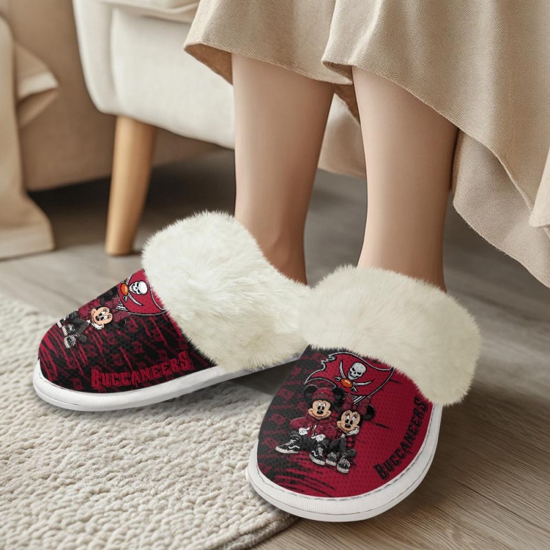 Tampa Bay Buccaneers Fuzzy Slippers