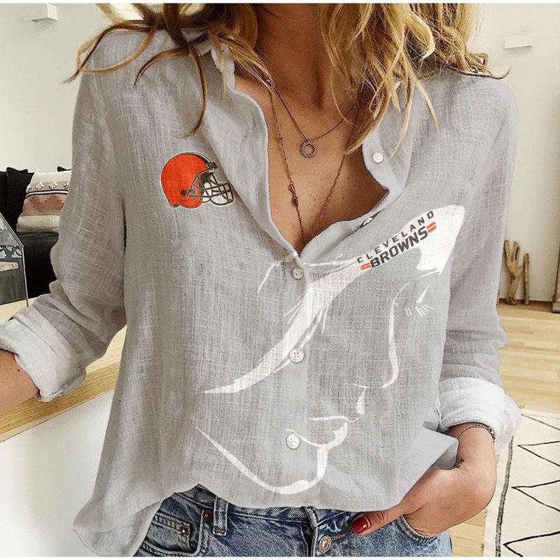 Cleveland Browns Woman Shirt Detail View