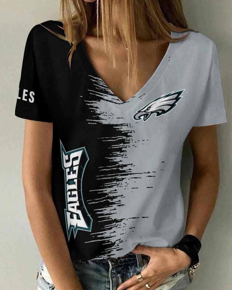 Philadelphia Eagles Summer V-neck T-shirt Close-up