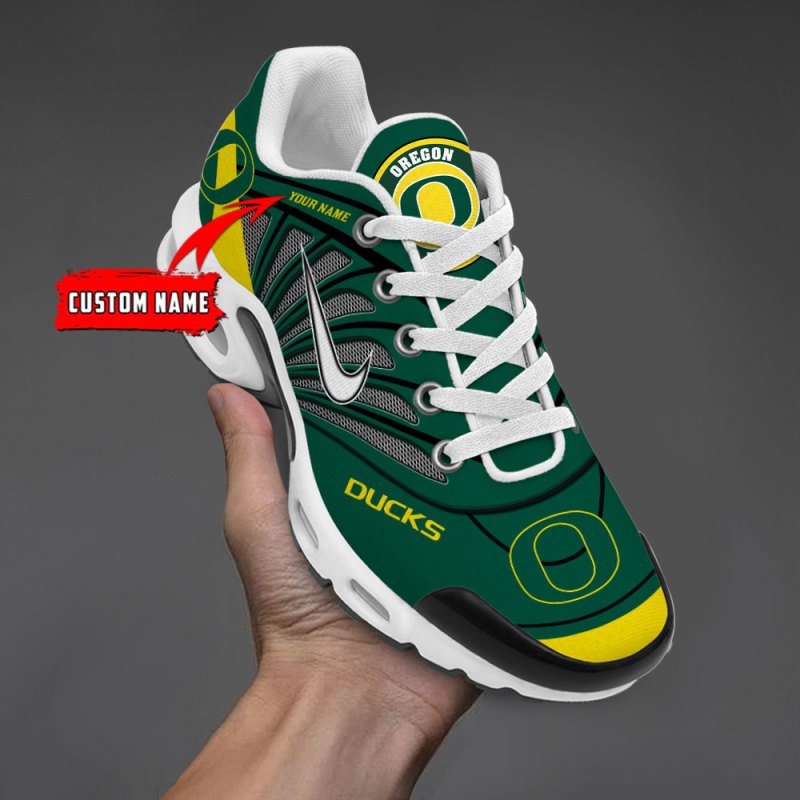 Oregon Ducks Sneakers Image 1