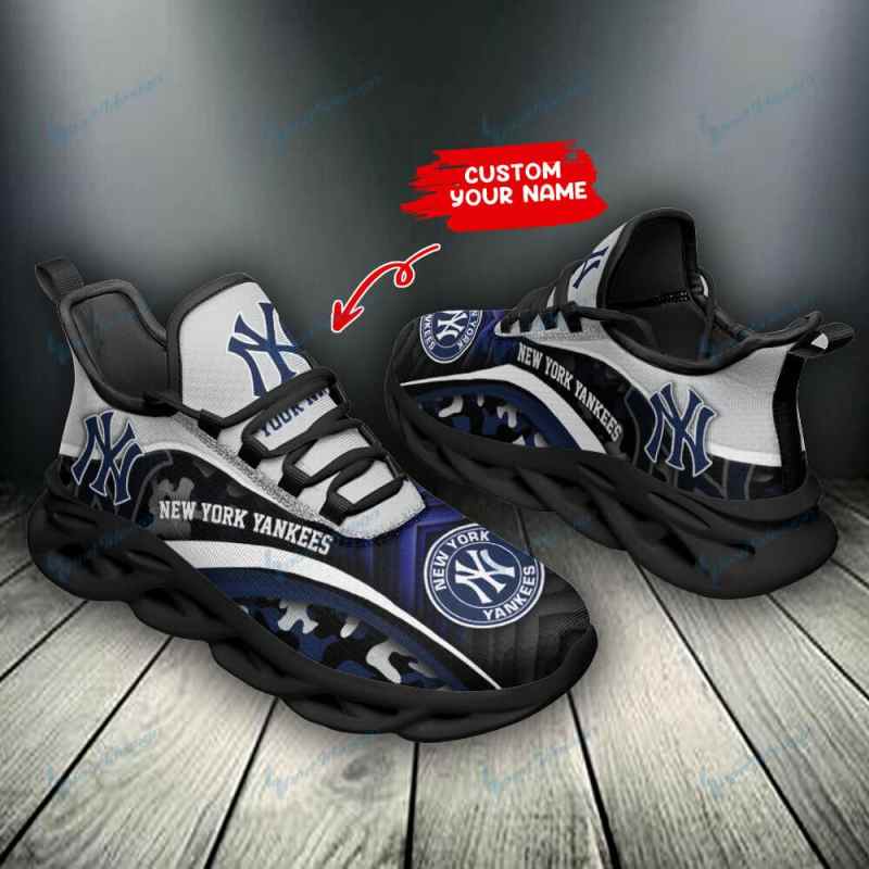 Trendy New York Yankees Sports Sneakers