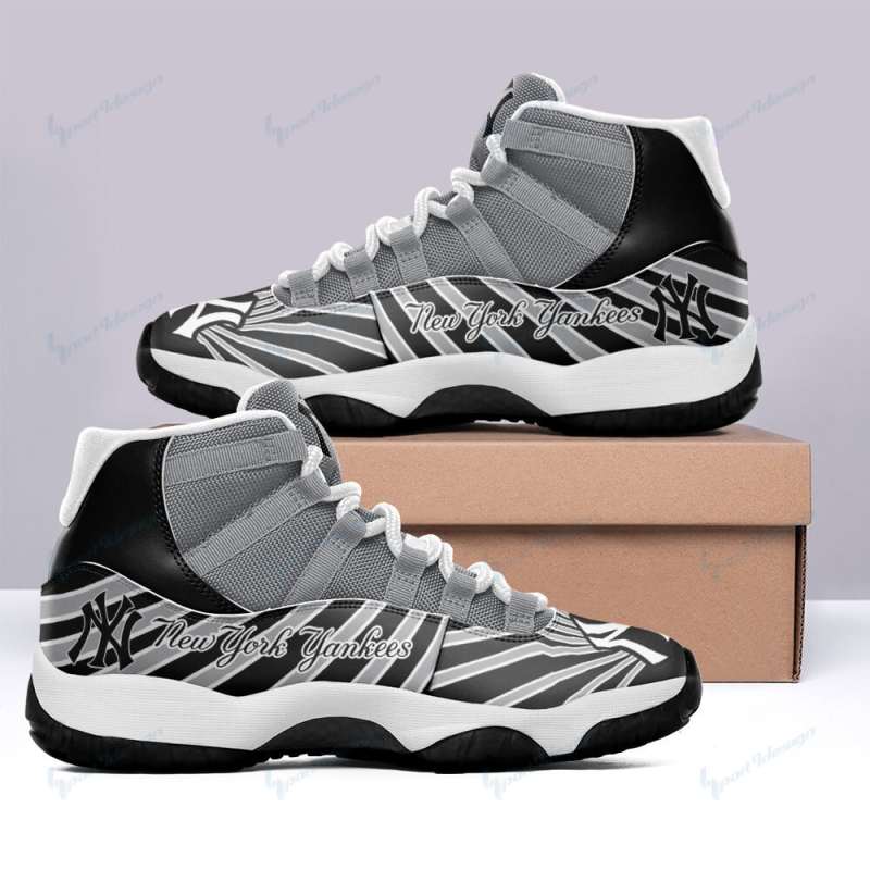 New York Yankees AJD11 Sneakers Image 3